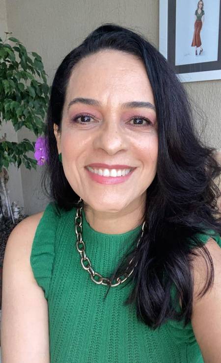 Fernanda R.